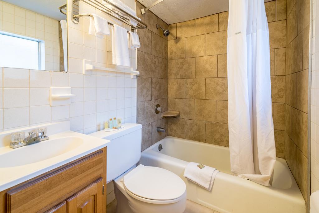 Red Carpet Inn & Suites Albany Airport אלבני מראה חיצוני תמונה